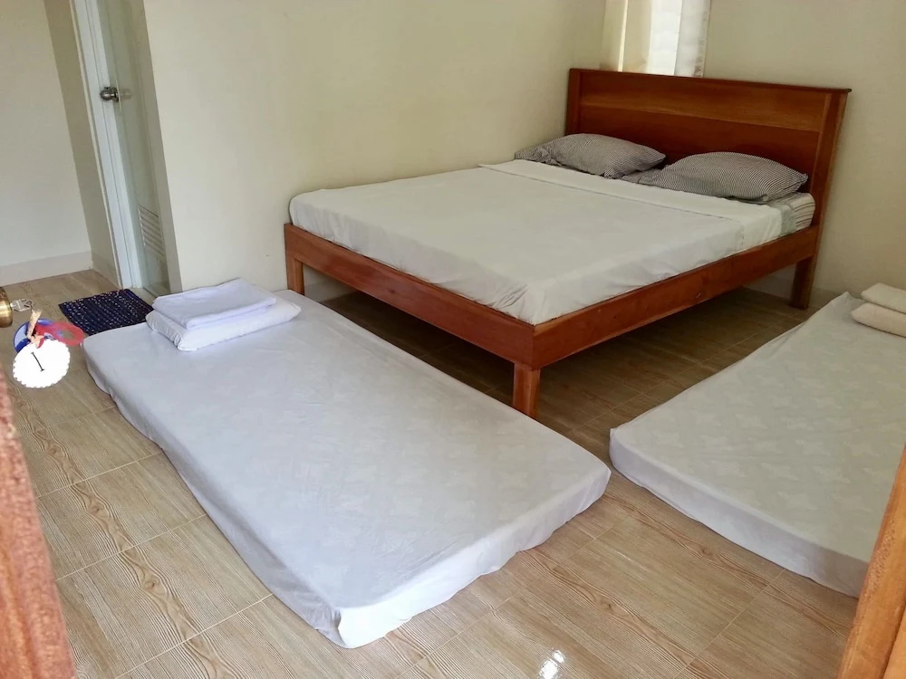 D's Oceanview Beach Resort