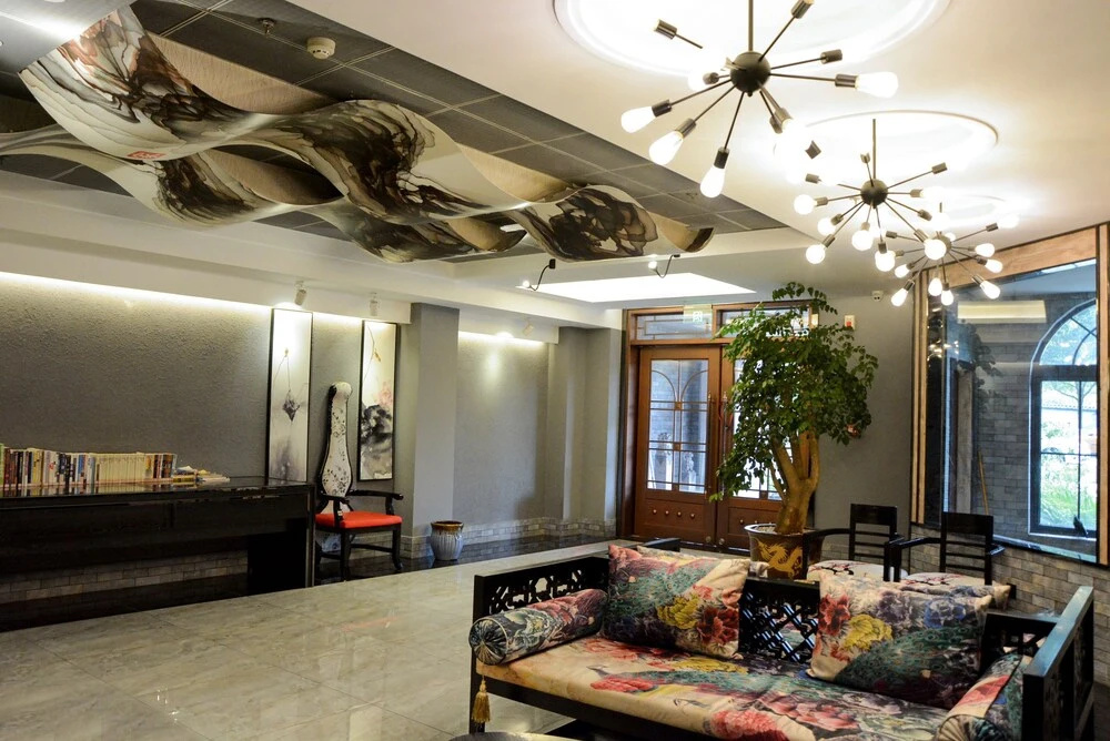 Xinyi Art Suit Hotel
