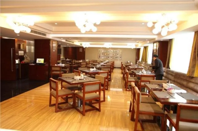 Yicheng Hotel