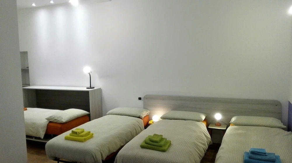 Cacita Guest House - Torino - Studio 2
