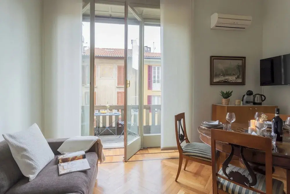 Garibaldi's Balcony by Rent all Como