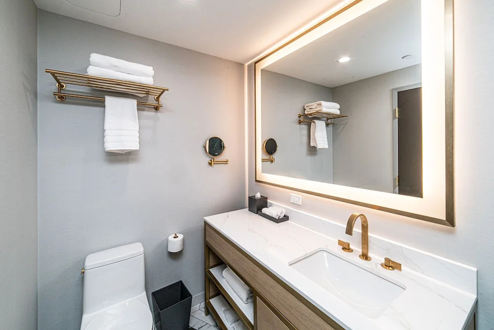 Iris Hotel Boston