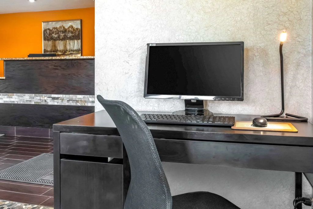 Quality Inn & Suites Brandenburg - Fort Knox