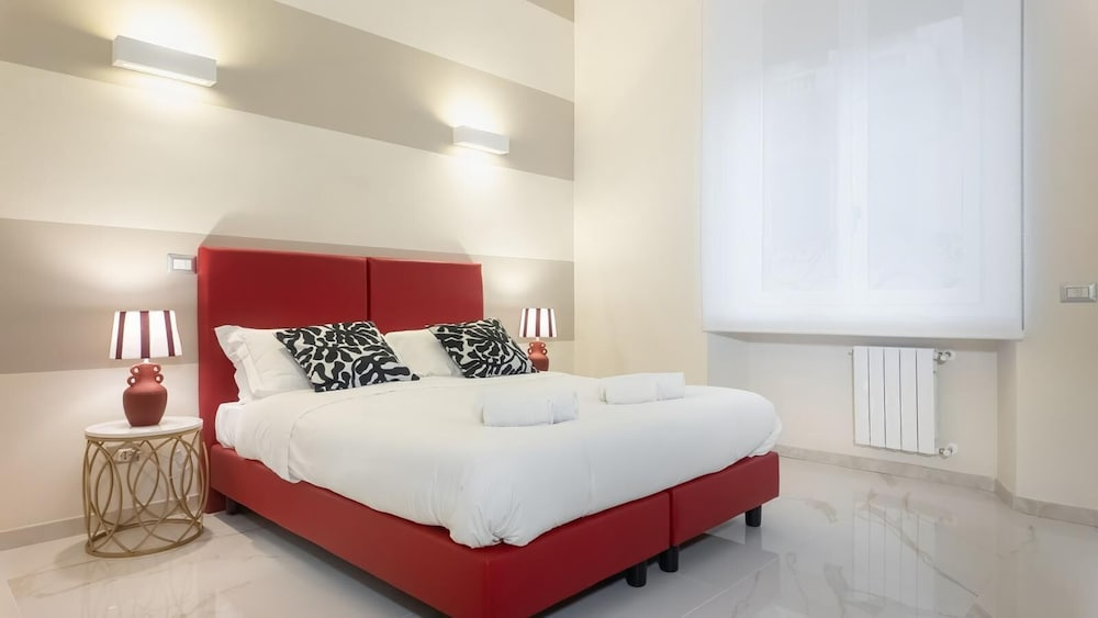 Roma Palace Suite