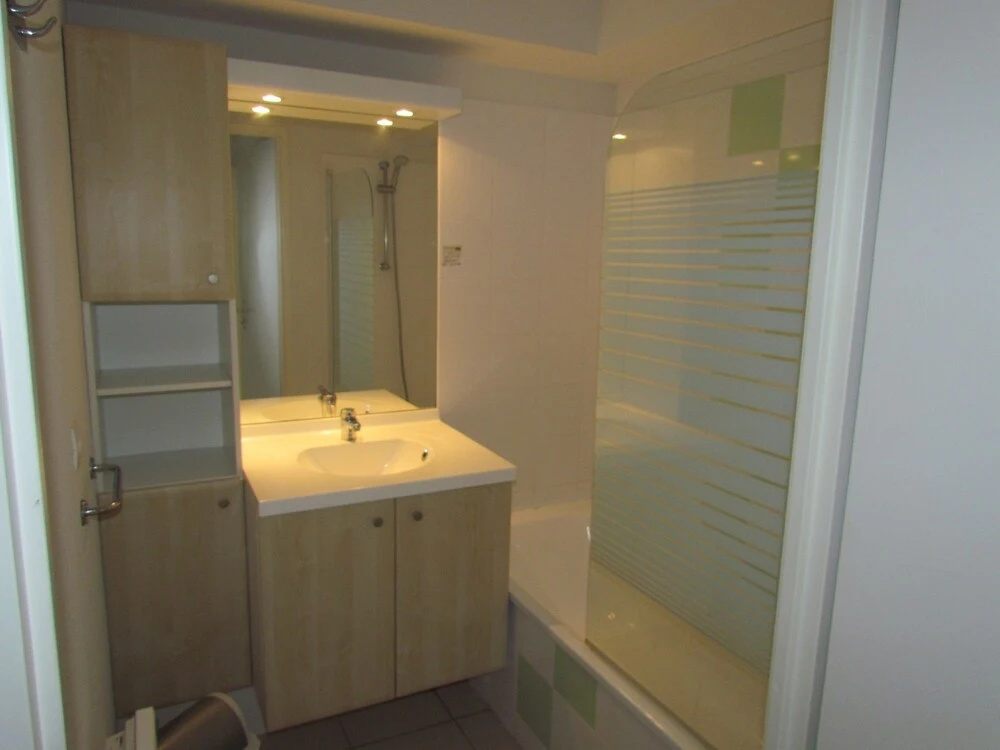 Spacious, 3-bedroom Apartment With Swimming Pool Access and Wifi Nearb