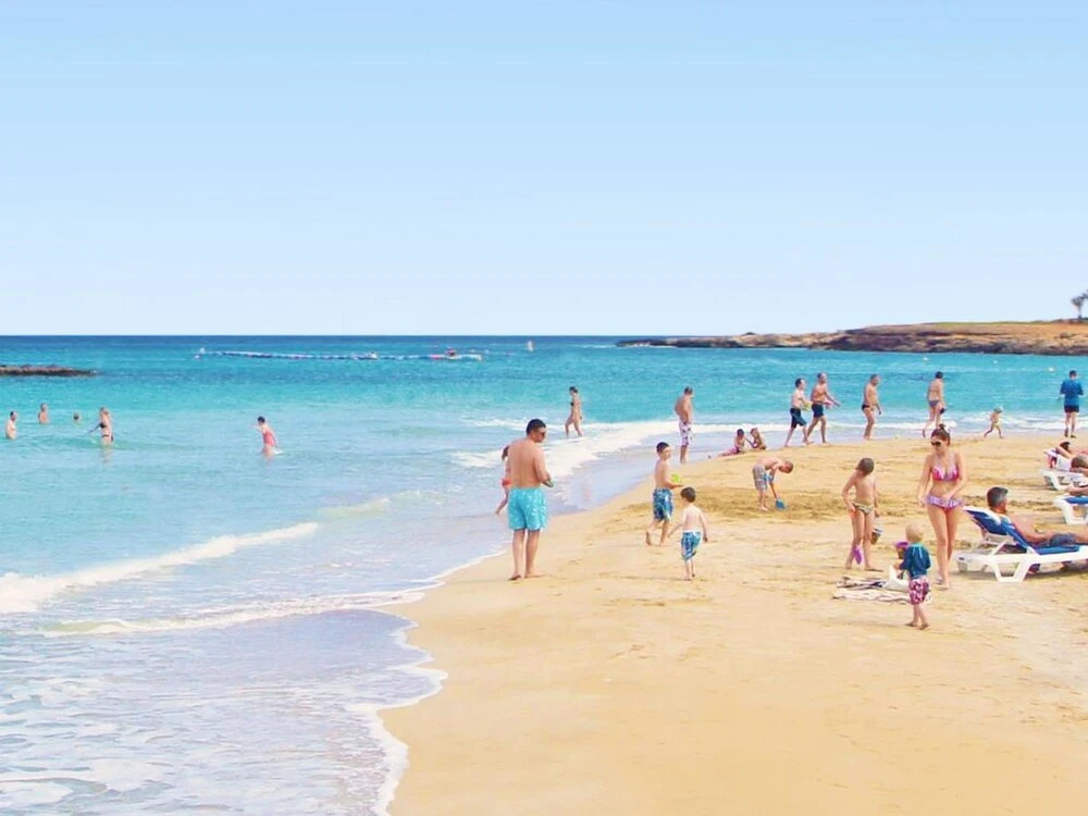 Anais Paralimni in Paralimni