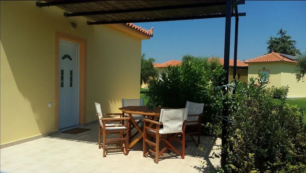 AnthosGuestHouses
