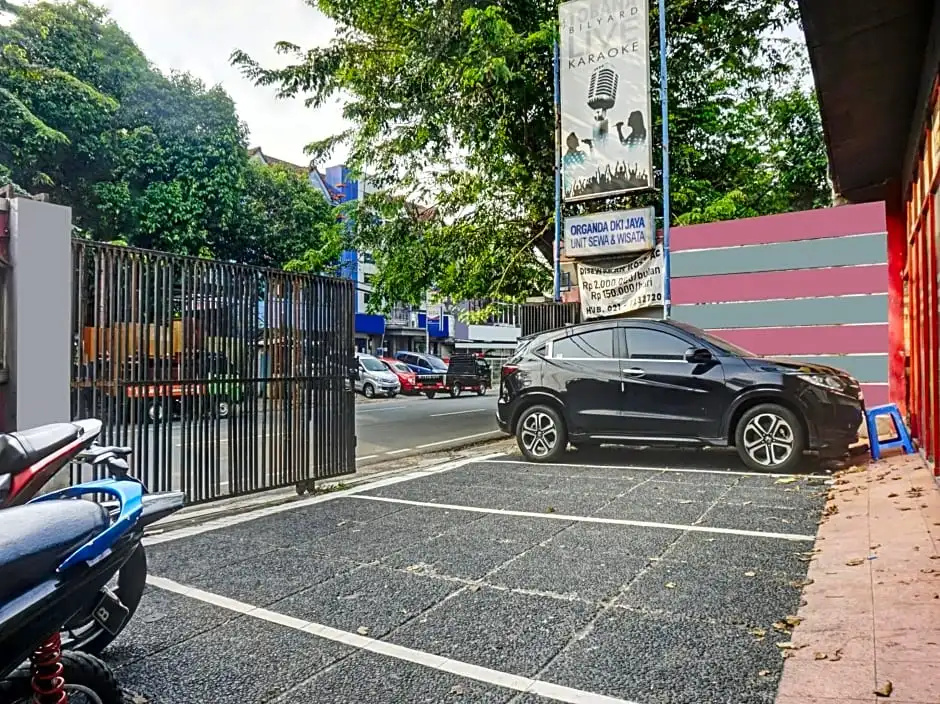 OYO 90702 Wisma Tobana Kebayoran