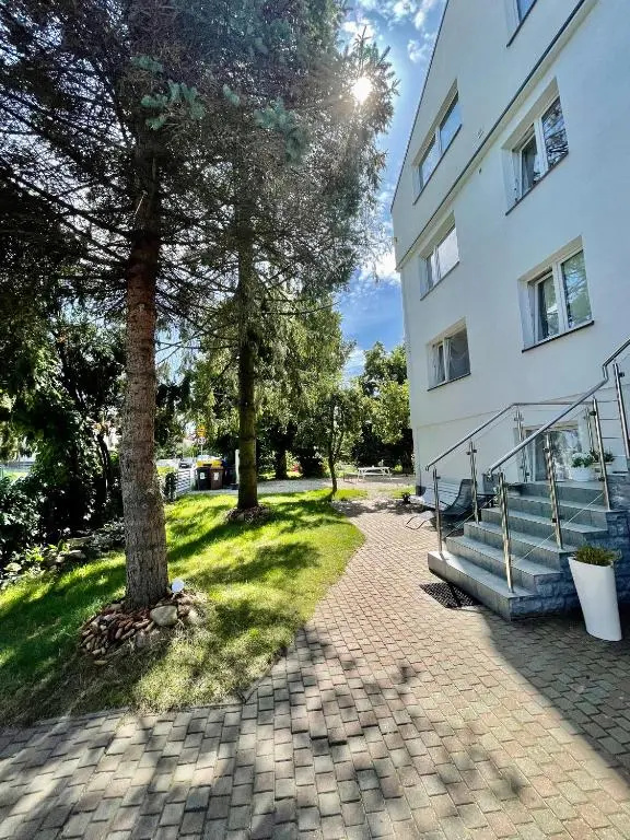 Pokoje i apartamenty Ula z pięknym ogrodem i śniadaniami