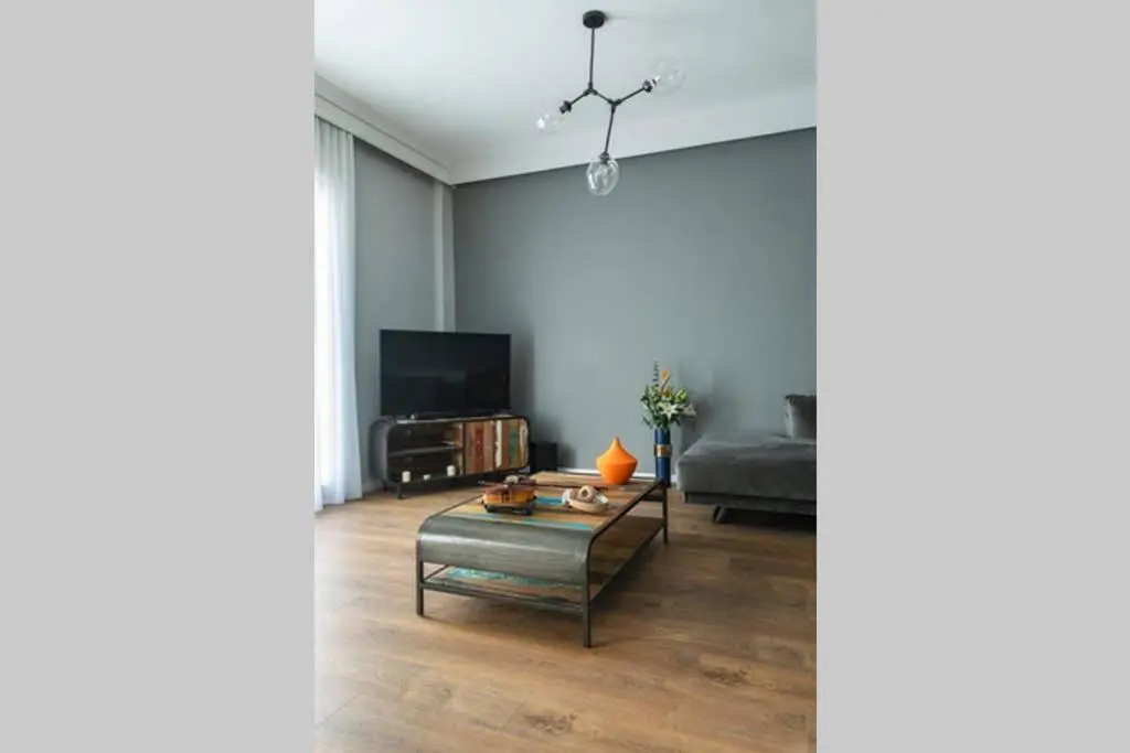 Fresh Downtown Modern 2 bdrm aptmt Thessaloniki
