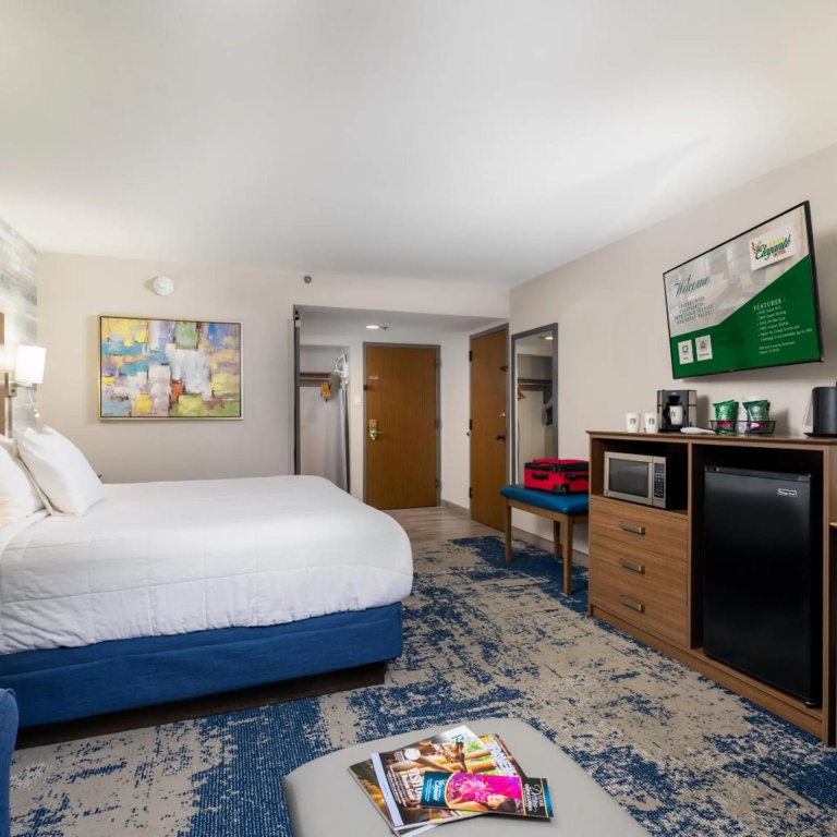 MCM Elegante Hotel