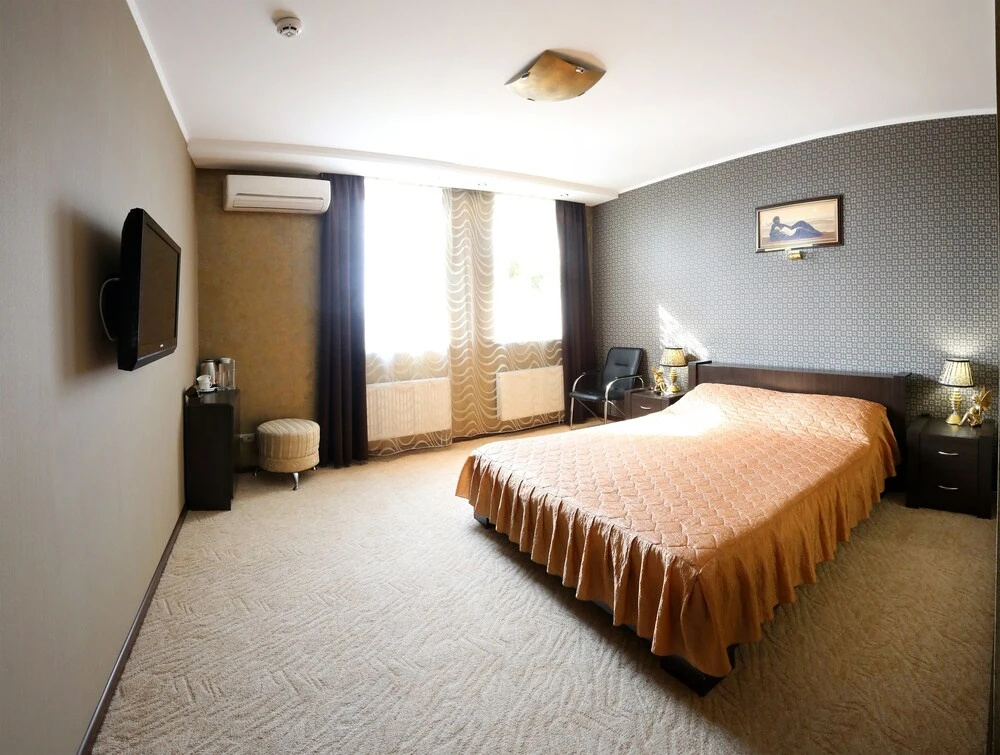 Apartment 13А Holosiivska Street