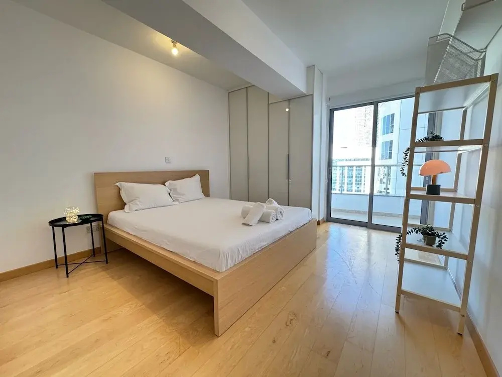 Balcony Views - Specious 2 BR Flat