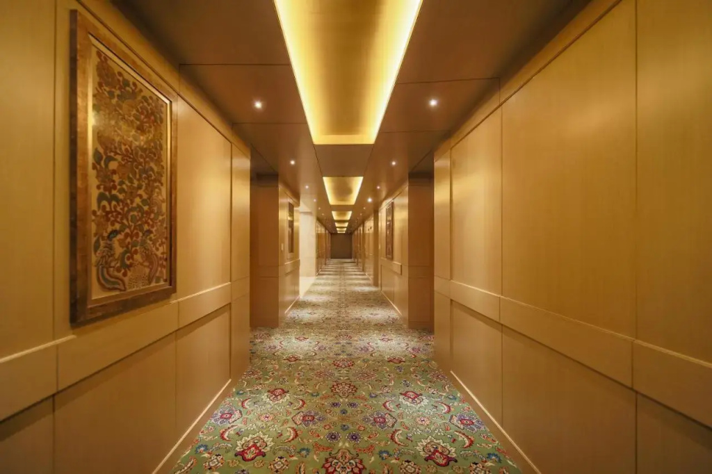 Jade Suites - Luxury Boutique Hotel