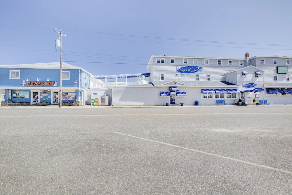 Surf City Hotel