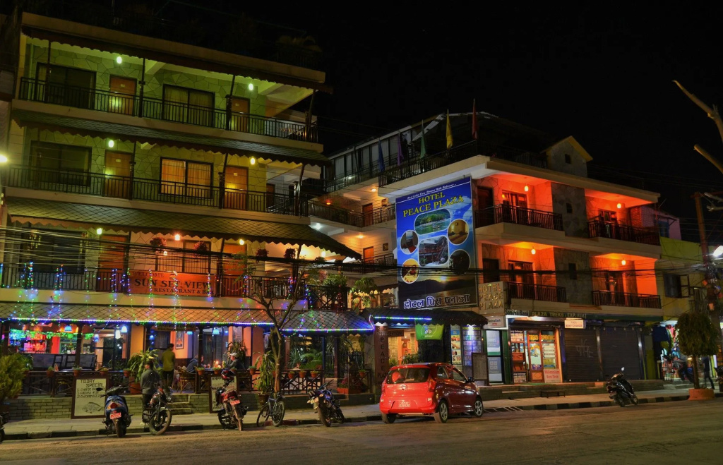 Hotel Peace Plaza