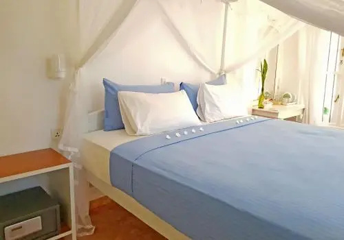Neela's Beach Inn