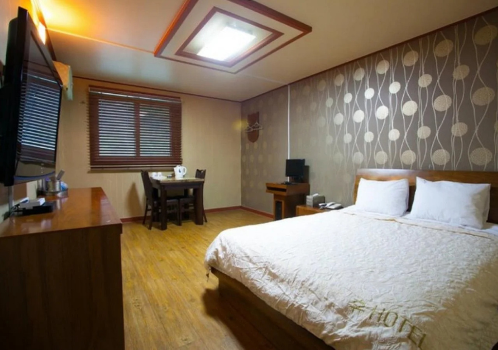 Hue Hotel