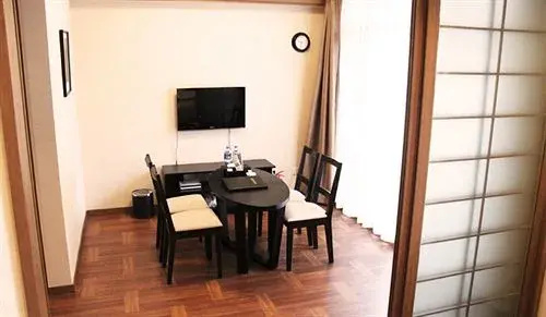 Dalian Sweetome Vacation Rental (Baiyue International)
