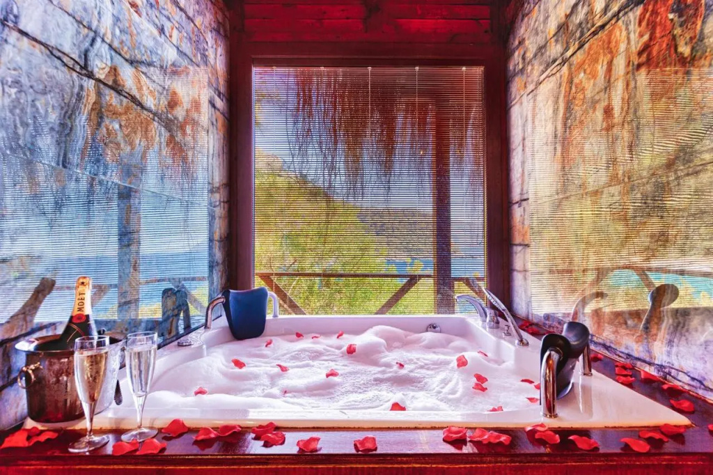 La Boheme Kabak Adults Only