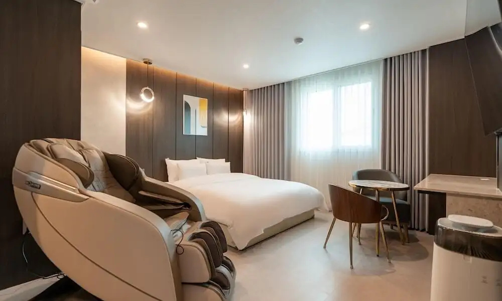 Jecheon Hound Hotel