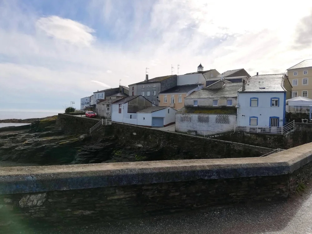 House With 4 Bedrooms in Rinlo, With Wonderful sea View Near the Beach