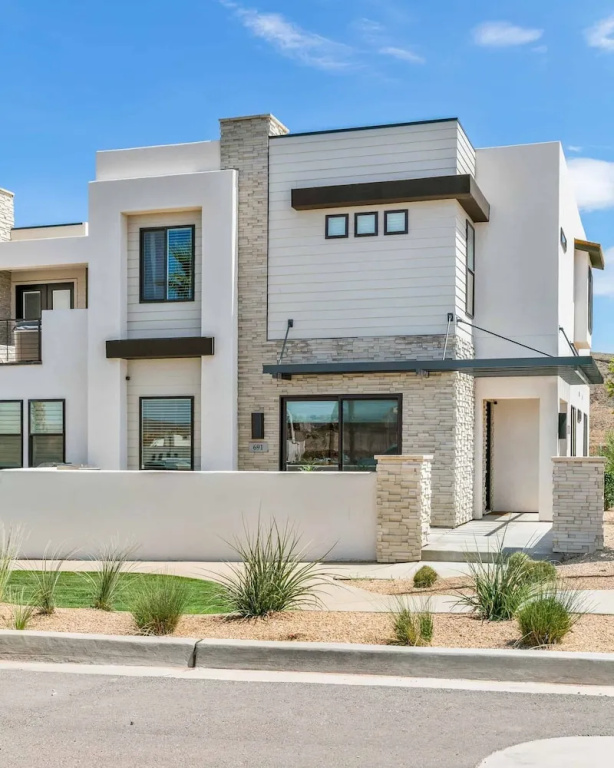 Desert Dream Villa at Desert Color By Ember Stays