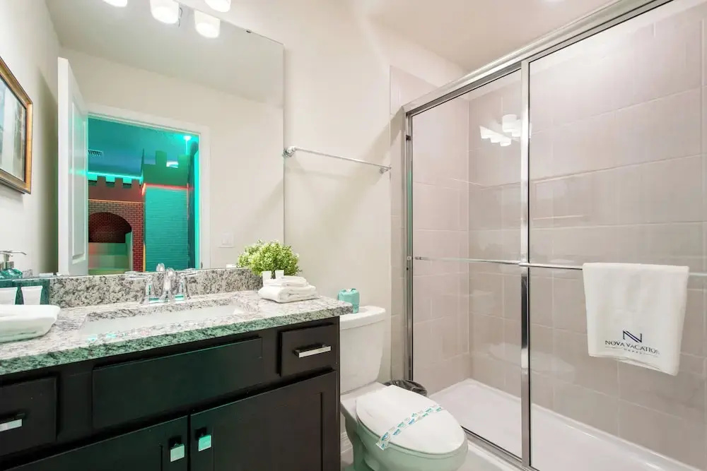 15993CCL Windsor Cay Resort