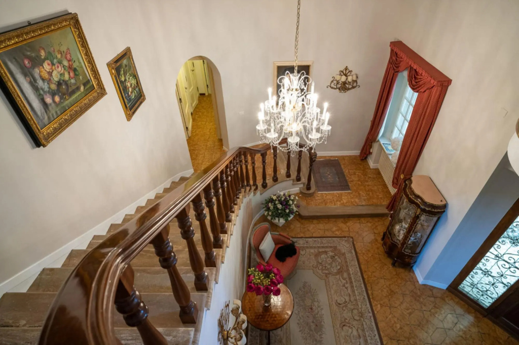 Villa Relais at the gates of Chianti-Relais "Le Fornacelle"