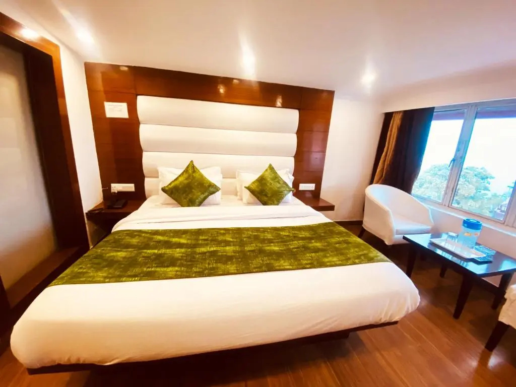 Hotel Royal Classic @ Mall Road Mussoorie