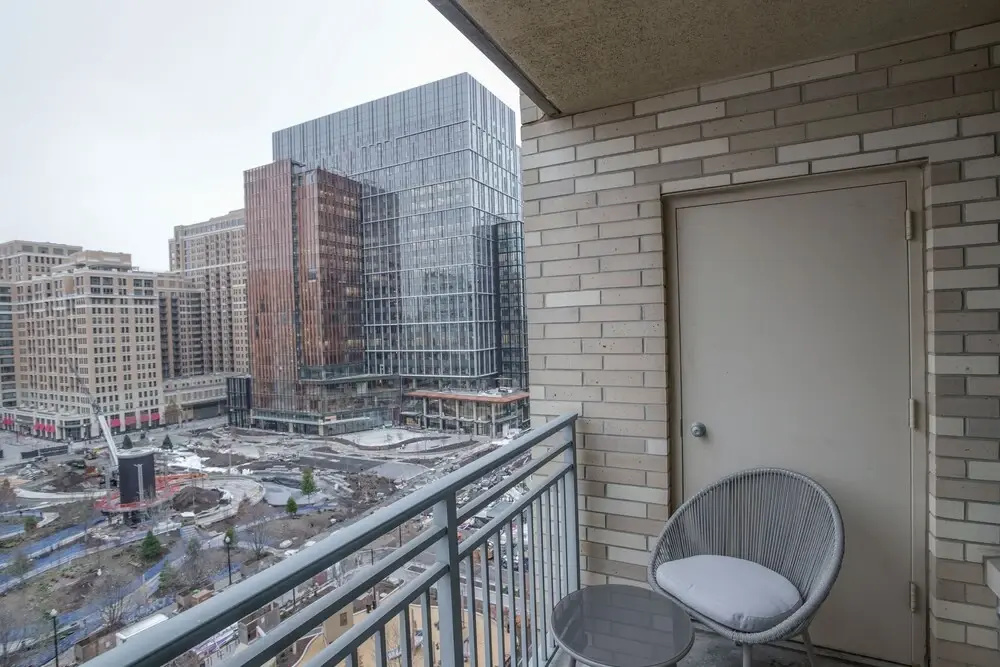 Great Condo At Pentagon City