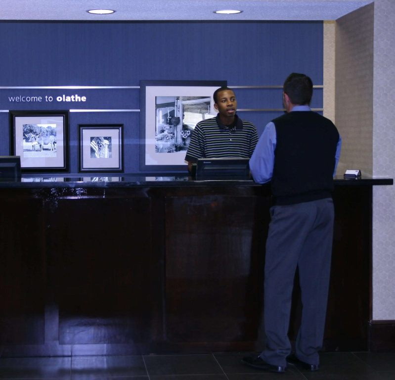 Hampton Inn Olathe