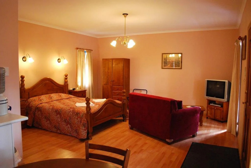 Osteria Sanso Restaurant and Accommodation