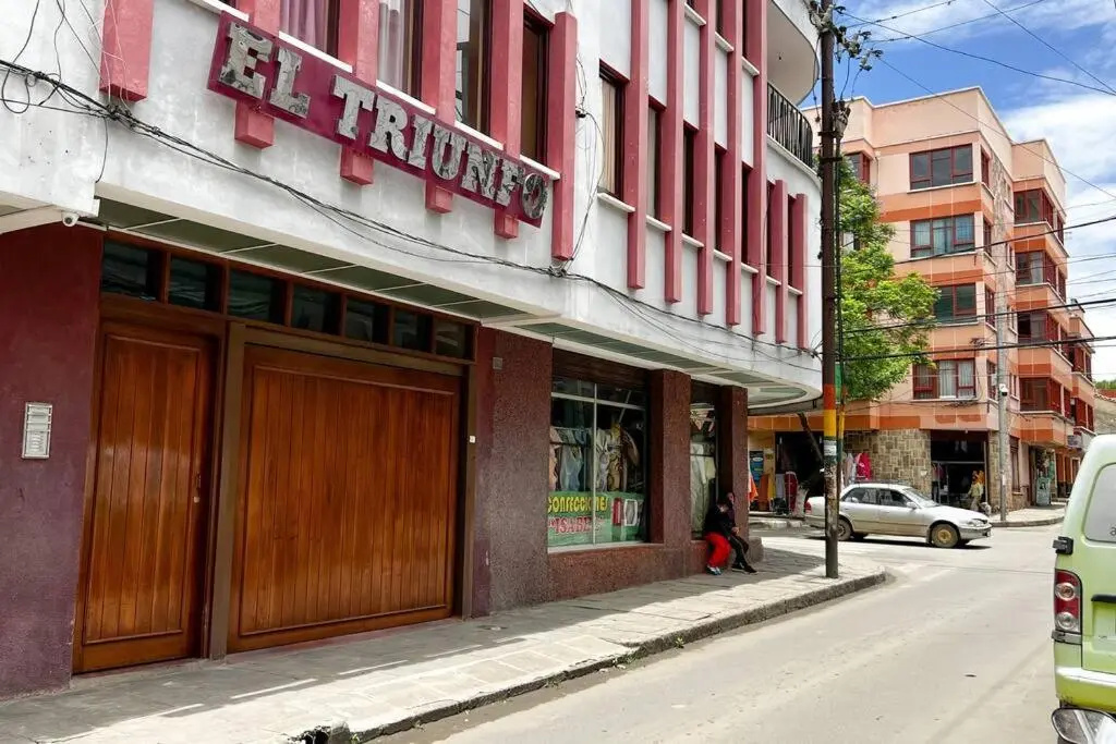 Excelente Ubicación! A 6 cuadras de la Plaza Principal