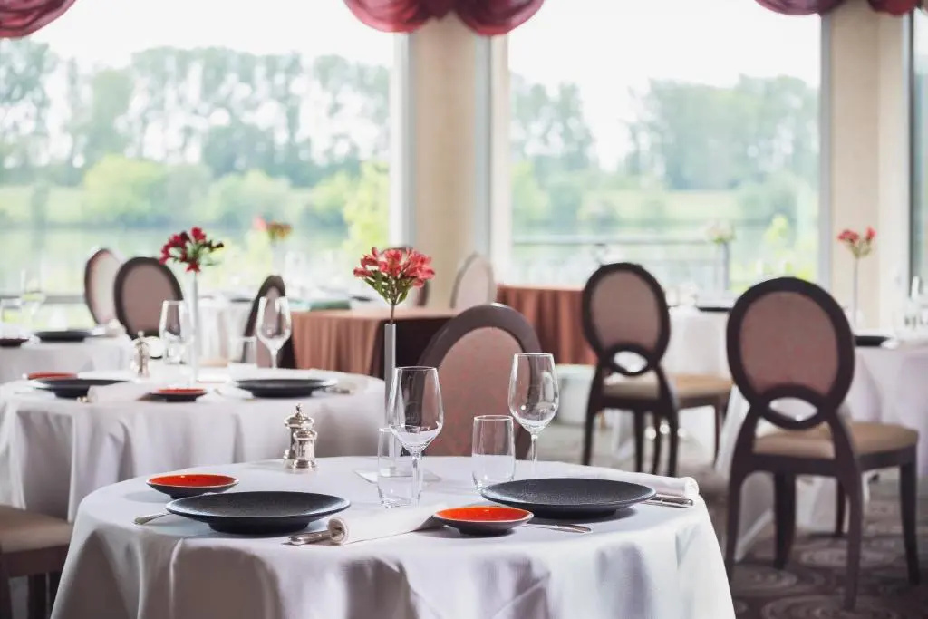 Le Beau Rivage