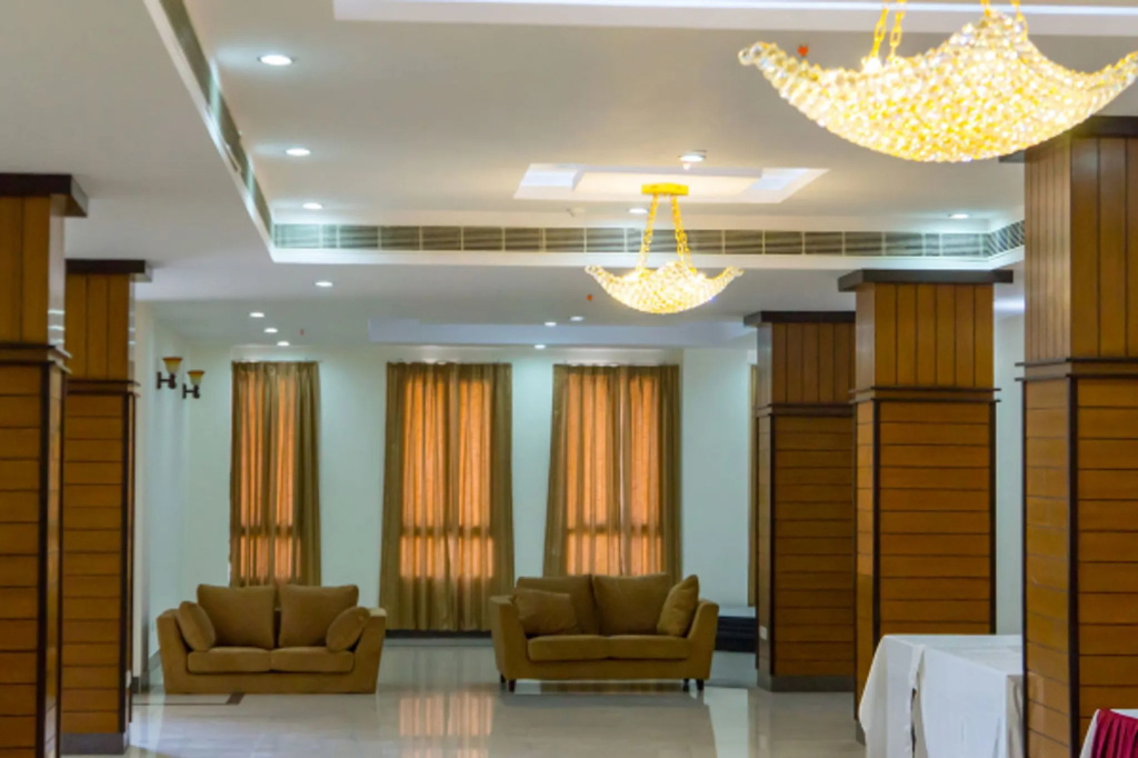Hotel Saptagiri