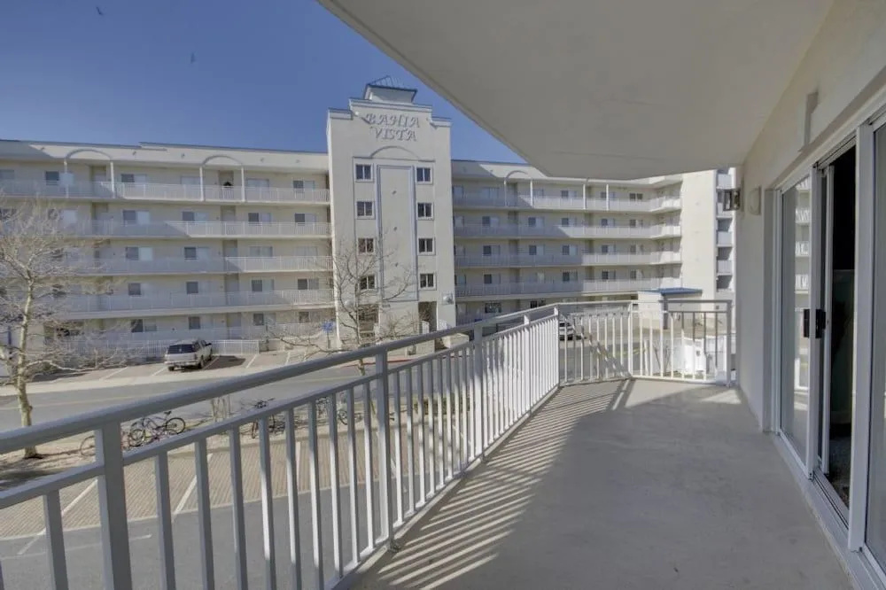 Bahia Vista II 202 - 3 Br Condo