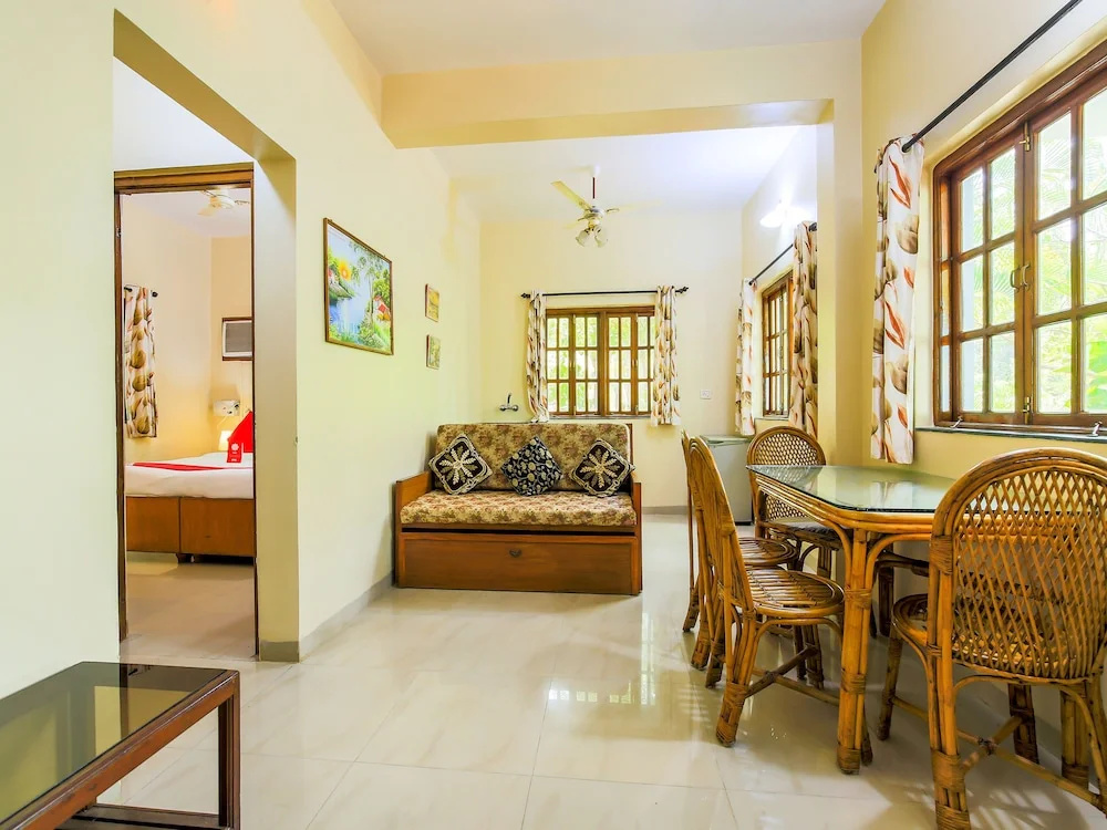 OYO 13747 Tanisha Guest house