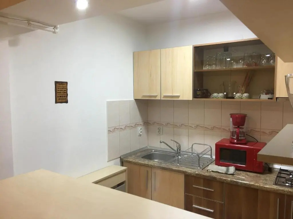 Sinaia Mirage Studio - Self Check-in & Self services! The studio is located 700 meters from the city center, 600 meters from the Peleș Castle in Sinaia - Plata si cu card vacanta