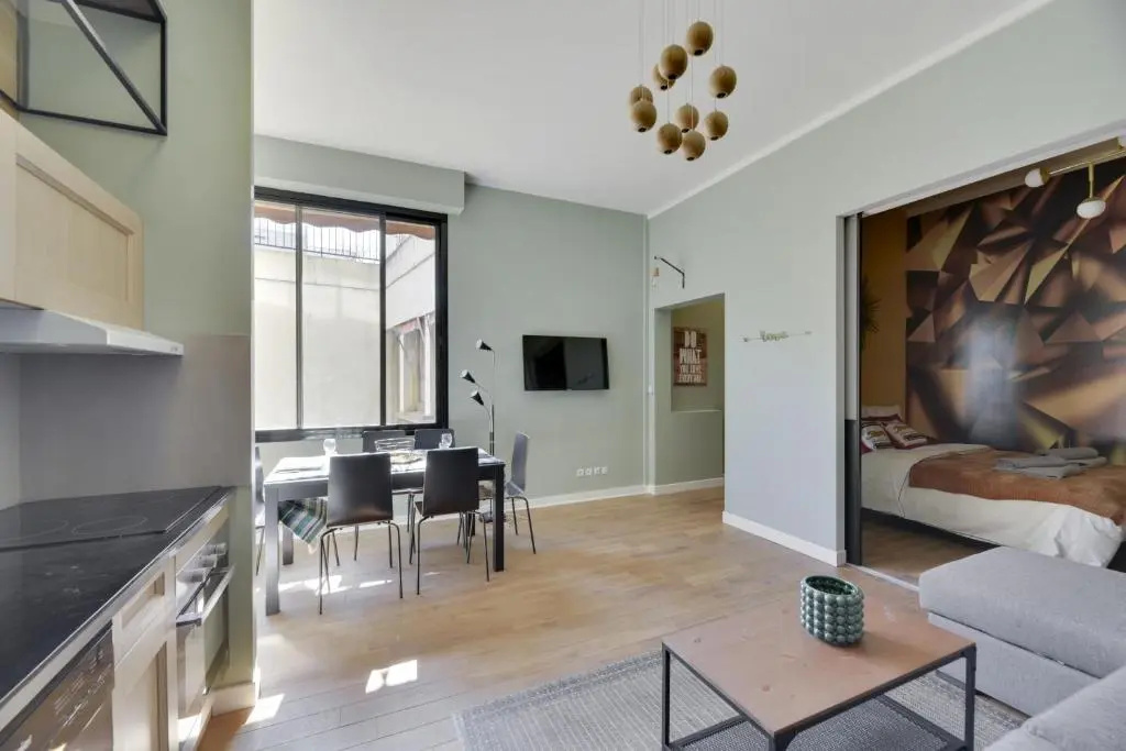 114-Suite Deby