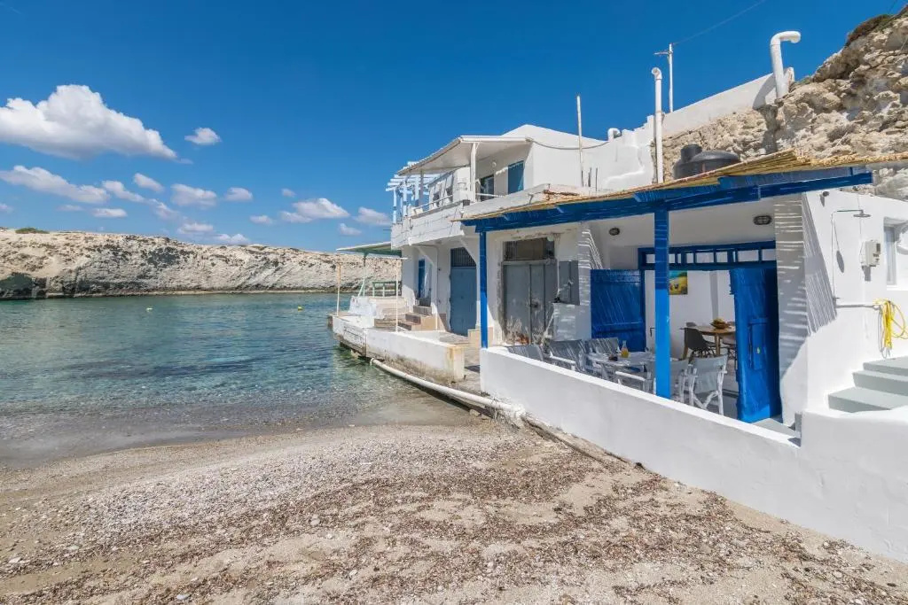 Almera Sea View Boat House