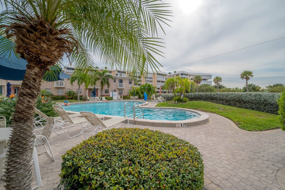 6700 Sunset Way Unit 702