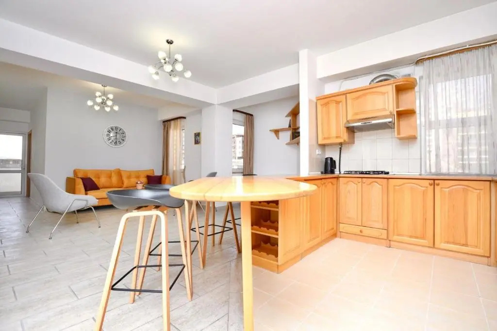 Stay Inn Apartments on Buzand 53-55 street