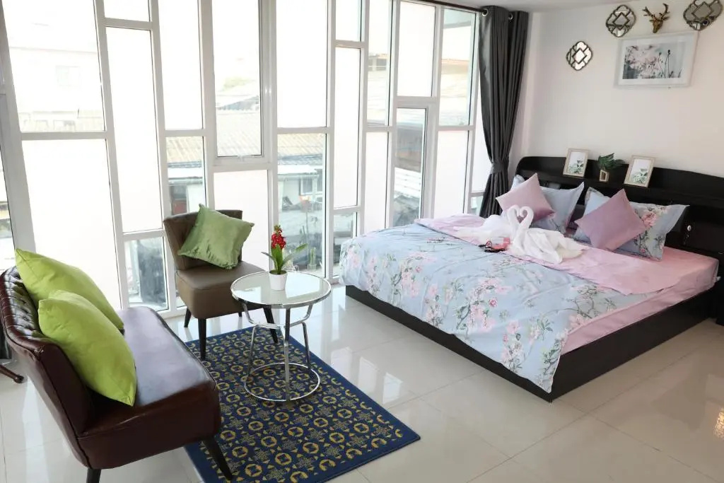 close Maya nimman 5bedroom villa