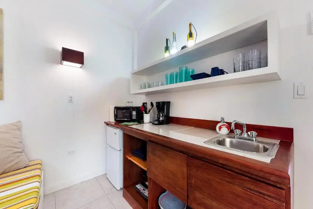 Rainforest Suite at Casa DV Suites -Gold Standard Certified