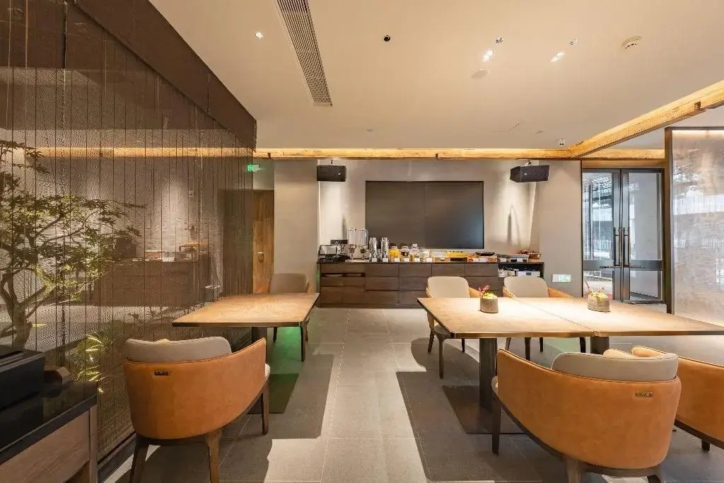 Holiday Inn Express Shanghai Expo Centre by IHG
