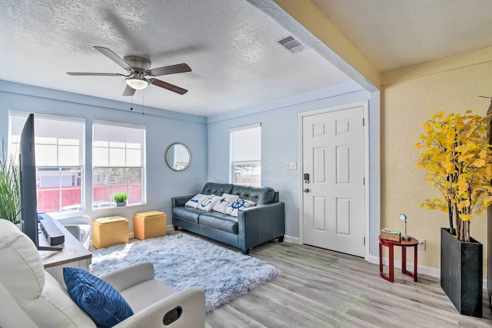 Galveston Retreat with Backyard and Patio!