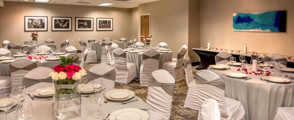 DoubleTree by Hilton Chicago Schaumburg