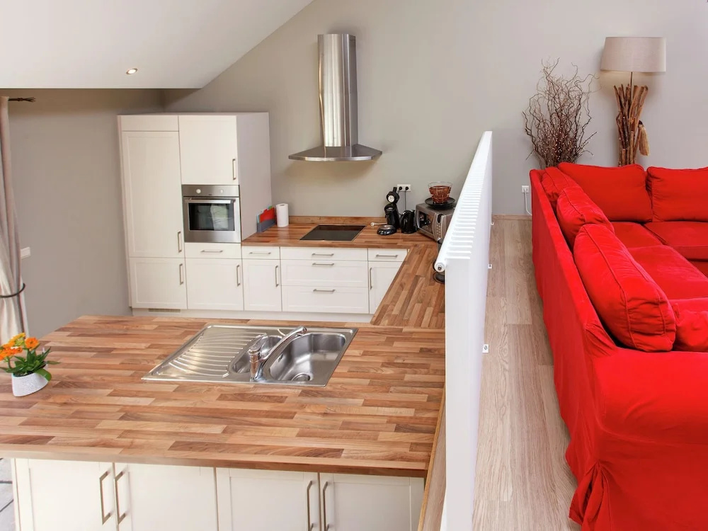 Pretty Cottage in Rendeux With Terrace, Garden and Barbecue