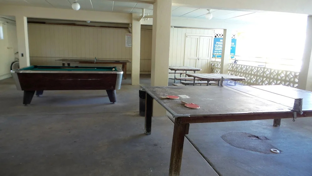 Golden Rail Motel
